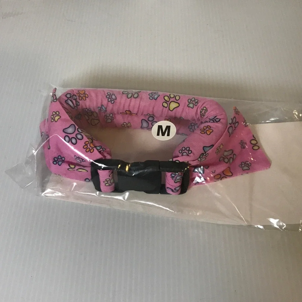 NWT Calming Collars Calm Me Down Herbal Dog Collar Pink Paw Prints Medium